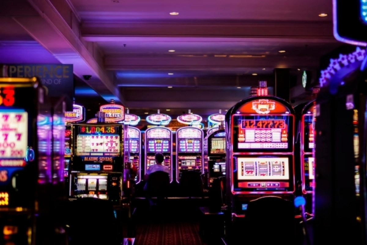 Online Casinos: An Entertaining and Fortune-Feeding Virtual Gateway