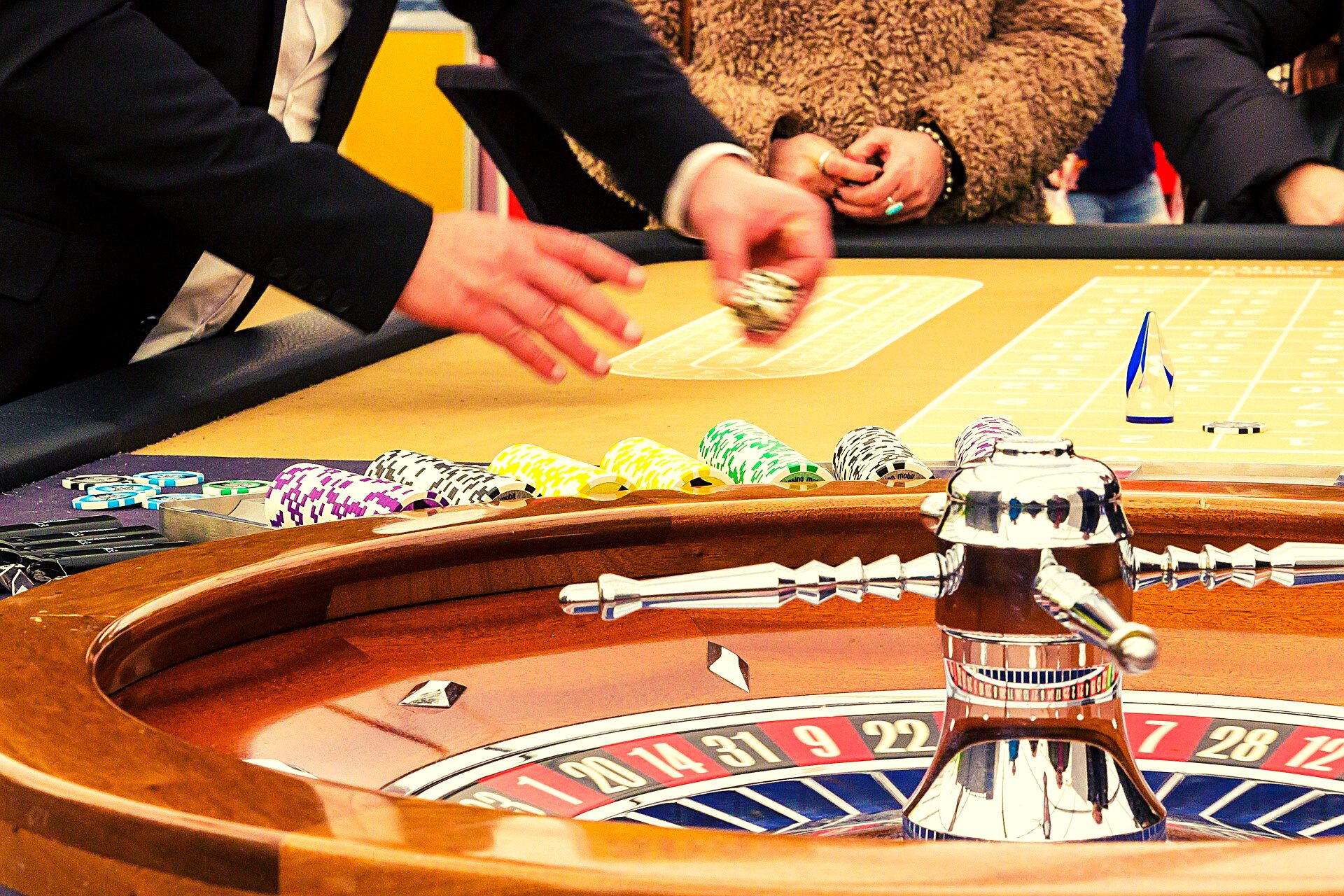 Online Casinos – A World of Entertainment – Awaits You